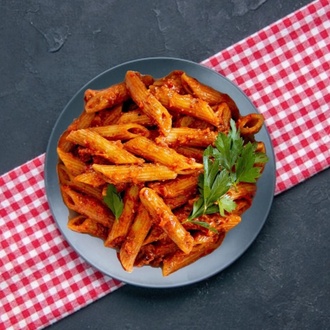 Barbekü Soslu Tavuklu Penne görseli
