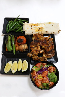 Izgara Tavuk Sarma Pirzola (Garnitürlü) görseli