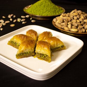 Fıstıklı Klasik Baklava (1 Kg) görseli