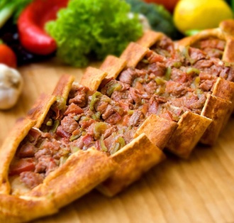 Kuşbaşılı Pide görseli