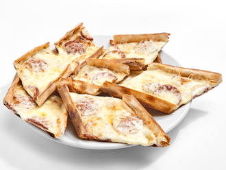 Sucuklu Kaşarlı Pide görseli