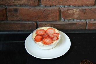 Çilekli Magnolia görseli