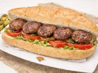 Tam Ekmek Arası Köfte görseli