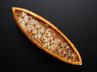 Kuşbaşı Kaşar Pide görseli