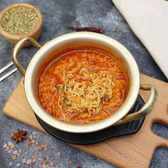 Korean Spicy Ramyeon görseli