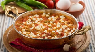 Beyaz Peynirli Menemen görseli