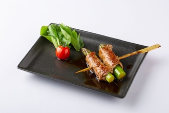 201. Beef & Asparagus Yakitori görseli