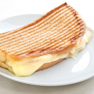 Ayvalık Ekmeğine Çift Kaşarlı Tost görseli