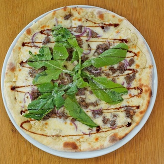 Juji Special Kavurmalı Pizza görseli