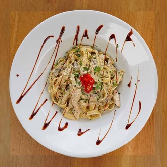 Fettucine Alfredo görseli