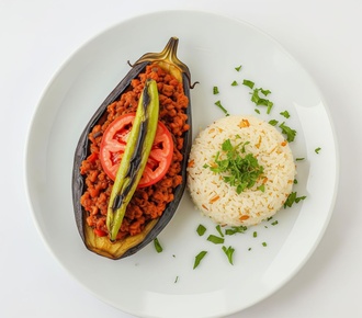 Karnıyarık & Pirinç Pilavı görseli