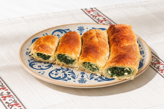 Ispanaklı Peynirli Börek görseli