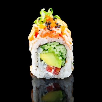 556. Special 7 - Salmon, Surumi, Avocado, Cream Cheese, Black Sesame Roll görseli