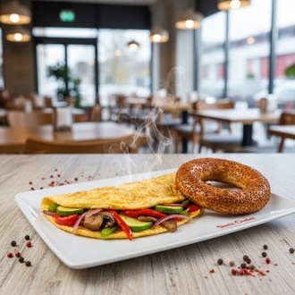 Mevsim Sebzeli Omlet Simit görseli
