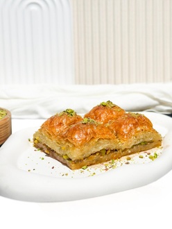 Fıstıklı Baklava (1 Kg) görseli