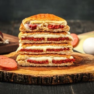 Sucuklu Kaşarlı Tost görseli