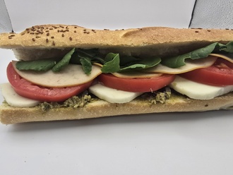 Pesto Soslu Sandviç görseli
