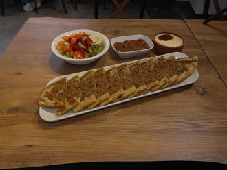 Kıymalı Pide + Güveçte Hamsiköy Sütlaç (200 Gr) görseli