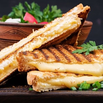 Kaşarlı Tost görseli