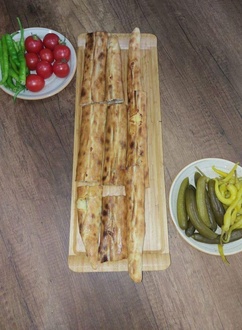 Özel Karışım Peynirli Pide (Kapalı)+kutu İçeçek görseli