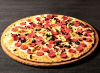 Sosisli Pizza (Büyük) görseli