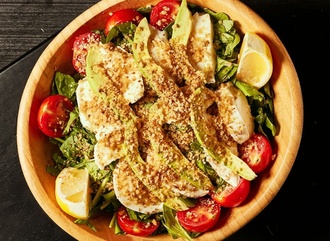 Mozzarella Peynirli Salata görseli