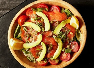 Somon Füme Salata görseli