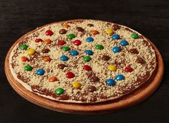Nutella & M&m's Pizza görseli