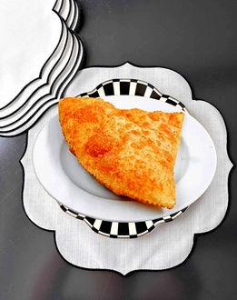 Kıymalı Çi Börek (2 Adet) görseli