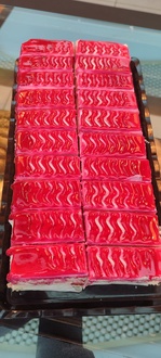 Çilekli Kesme Petibör (500 G) görseli