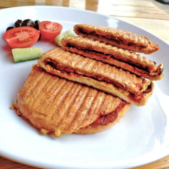 Tost Sucuklu (Tam Ekmek) görseli