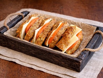 Tahıllı & Kaşar Peynirli Simit görseli