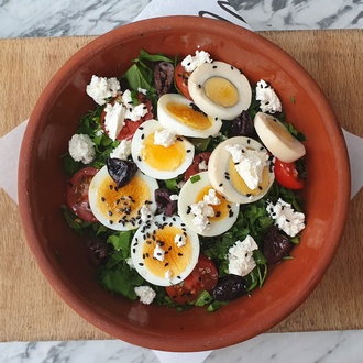 Yumurtalı Kahvaltı Salatası görseli