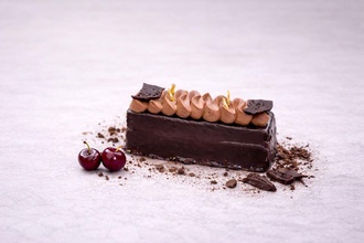 Vişneli & Çikolatalı Pasta görseli