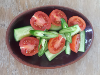 Kiraz Domates & Çengelköy Salatalığı görseli