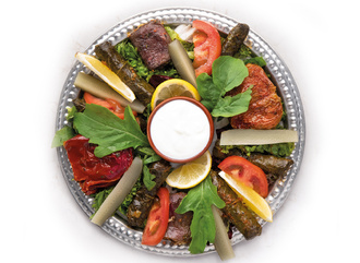 Zeytinyağlı Dolma Ve Yaprak Sarma görseli