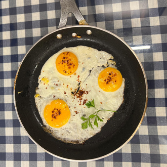 Sahanda Yumurta görseli
