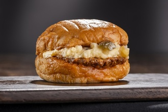 Amerikanlı Islak Hamburger görseli