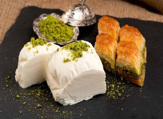 Maraş Dondurma&fıstıklı Baklava görseli