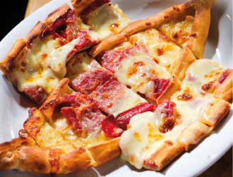 Pastırmalı Yumurtalı Pide (Açık) görseli