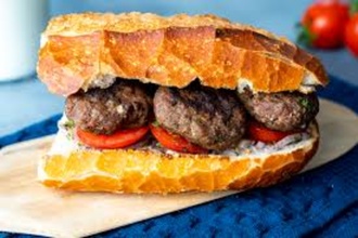 Kaşarlı Köfte Ekmek Arası görseli