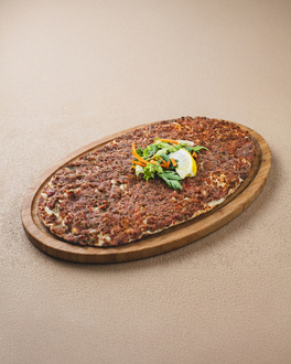 Acılı Lahmacun görseli