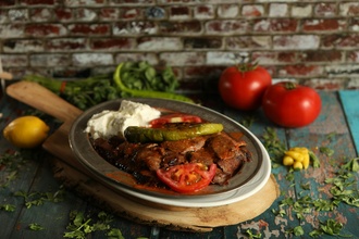 İskender (Et Dönerden) görseli