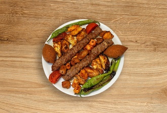 Halit Üstün Eller Karışık Tepsi Kebap (2 Kişilik) görseli