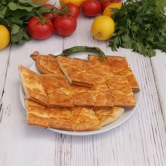 Kaşarlı Yumurtalı Pide görseli