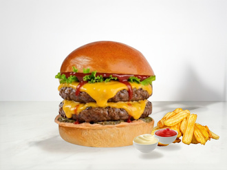 Red Mega Burger görseli