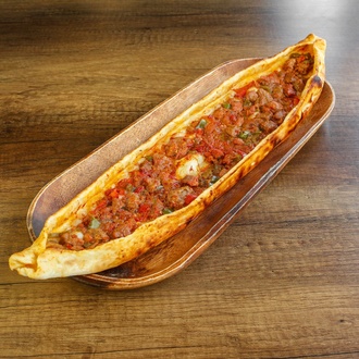 Kuşbaşılı Pide görseli