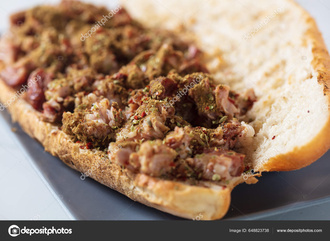 Tam Ekmek Arası İzmir Usulü Kokoreç görseli