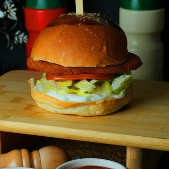 Çıtır Tavuk Burger görseli
