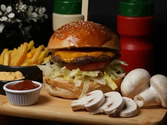 Atom Mushroom Burger görseli